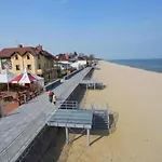 Дом отдыха Comfortable Homes With Terraces,